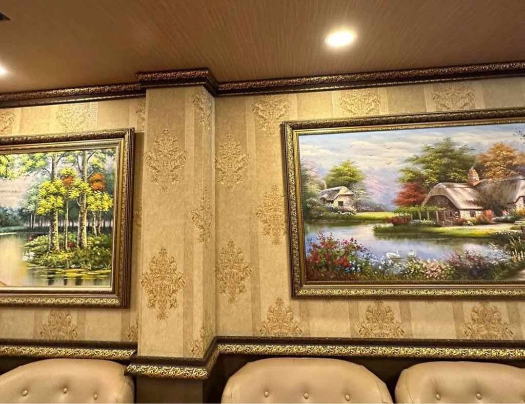 phào chỉ nhựa